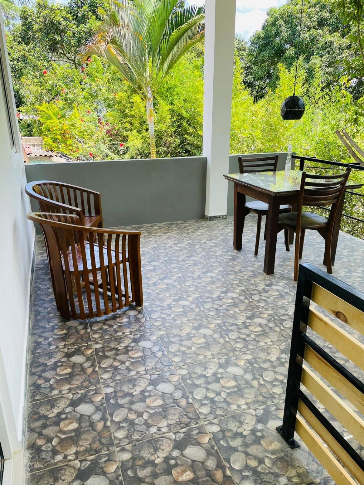 Dhanudi Homestay Ella Exteriör bild