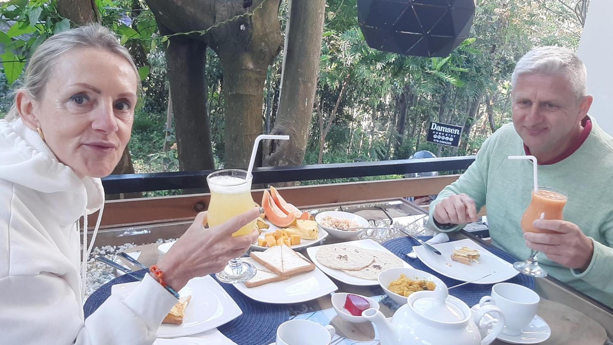 Dhanudi Homestay Ella Exteriör bild